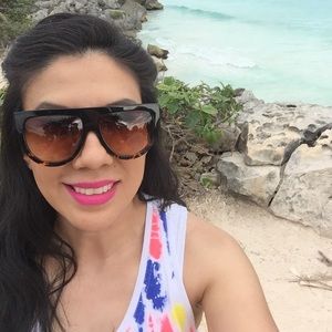 Meet your Posher, Brenda